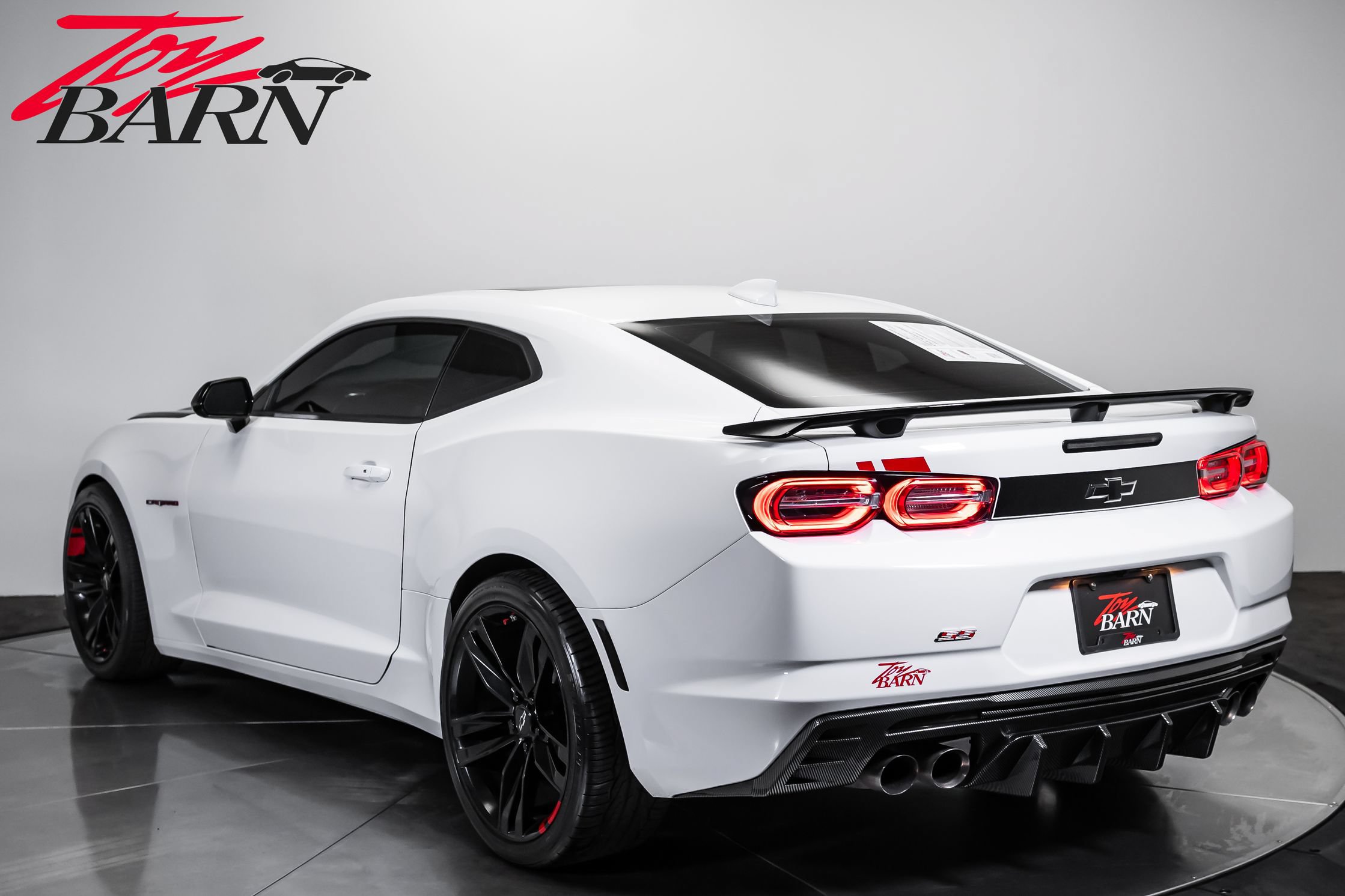 Used 2021 Chevrolet Camaro SS w/ Redline Edition RWD image 3