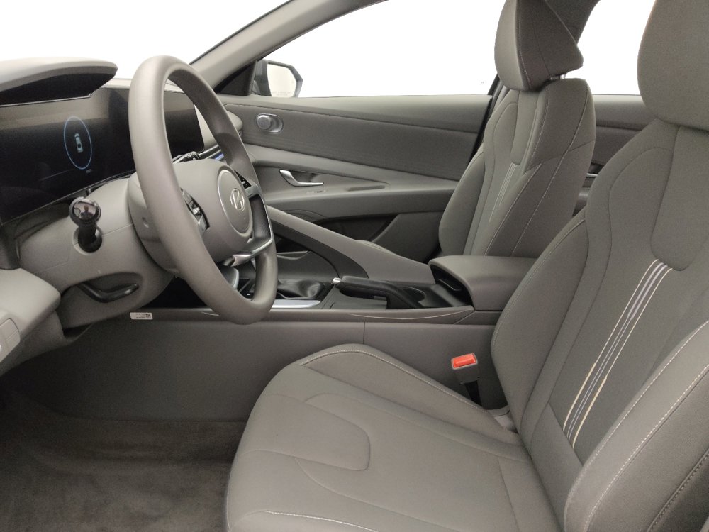 Used 2024 Hyundai Elantra SEL FWD image 17