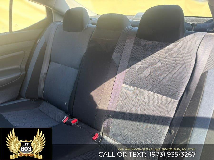 Used 2025 Nissan Versa SV image 8