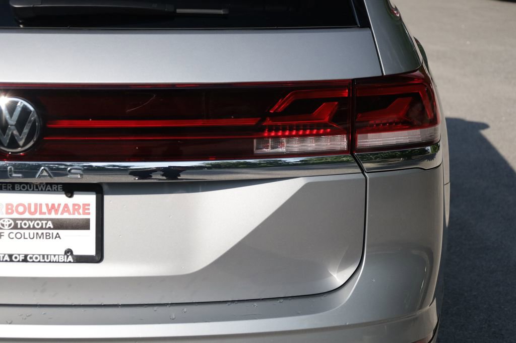 Used 2024 Volkswagen Atlas SE FWD image 20