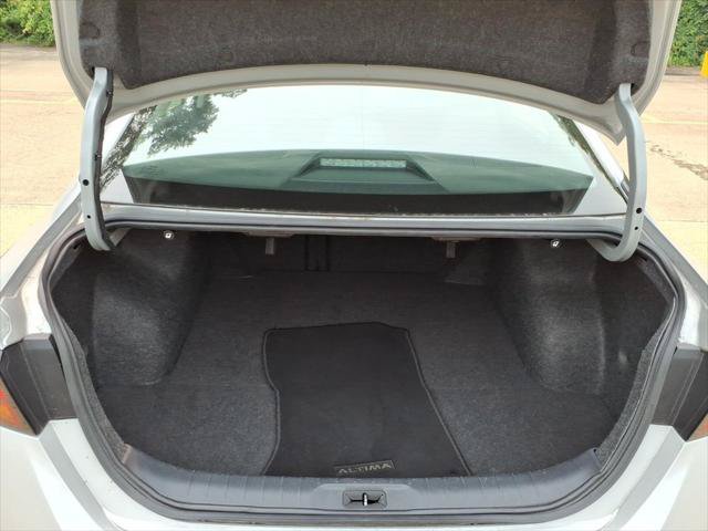 Used 2022 Nissan Altima 2.5 SV FWD image 10