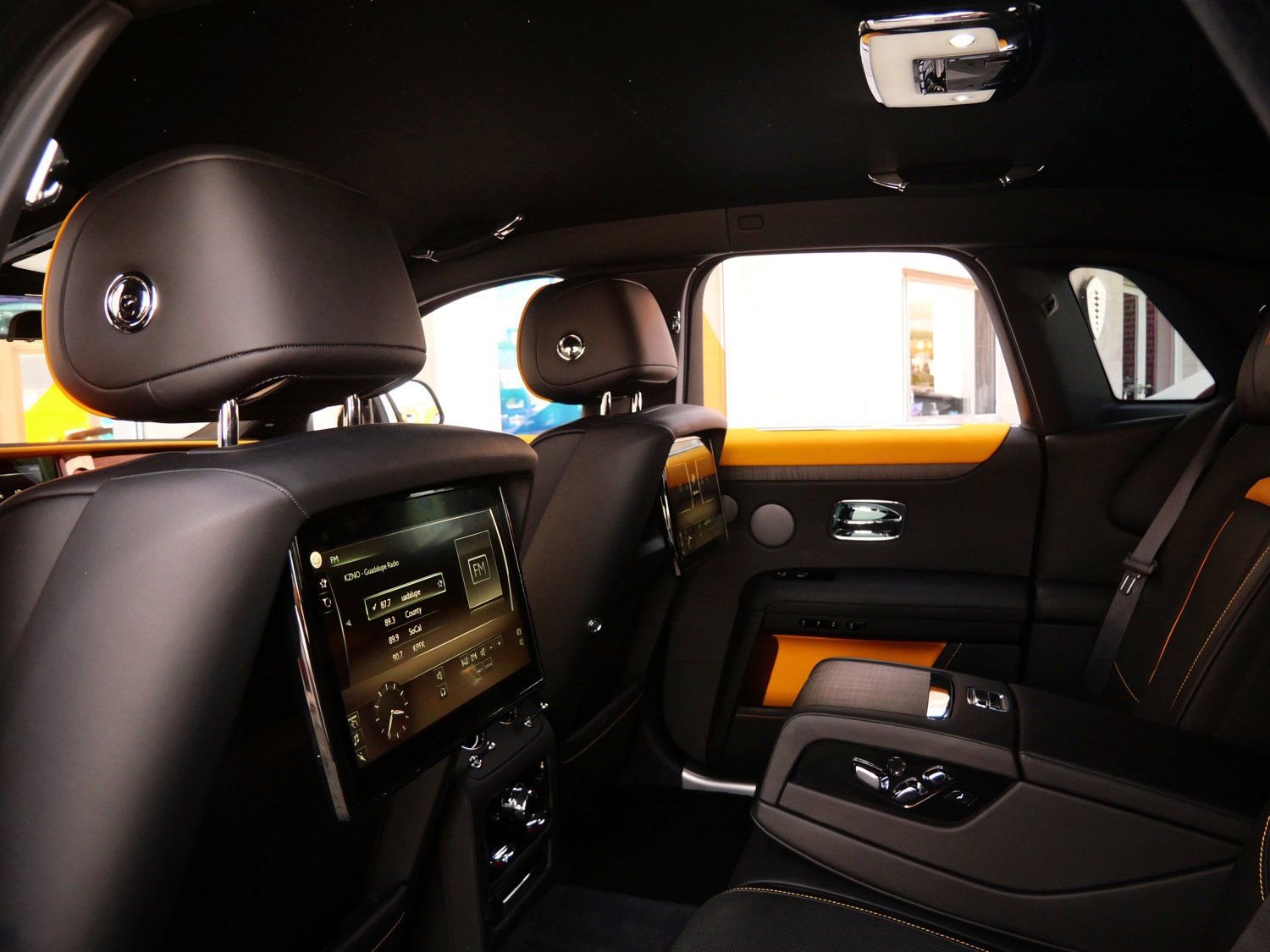 Used 2022 Rolls-Royce Ghost w/ Ghost Package image 28