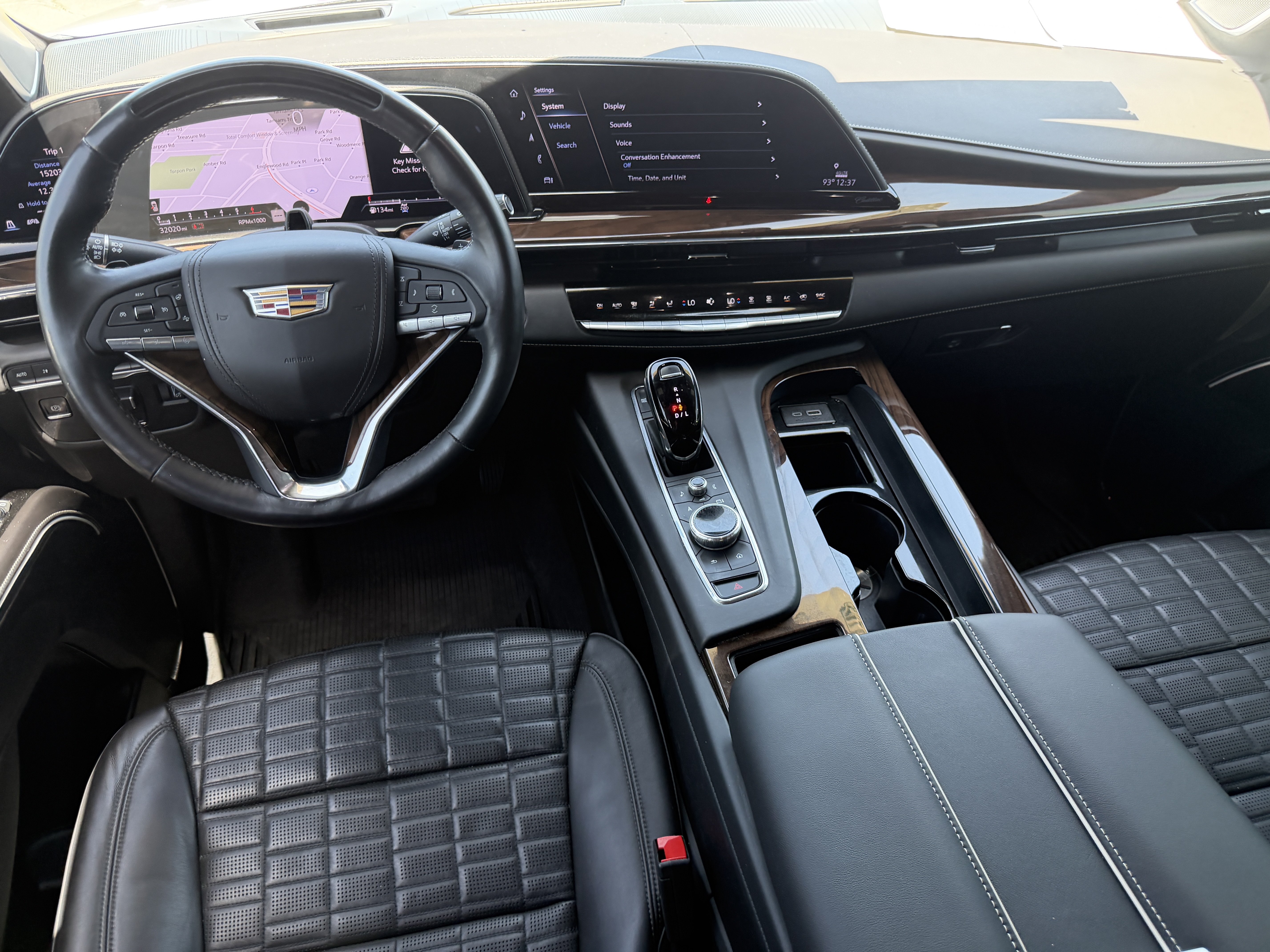Certified 2024 Cadillac Escalade ESV Sport Platinum w/ LPO, ONYX Package AWD/4WD image 13