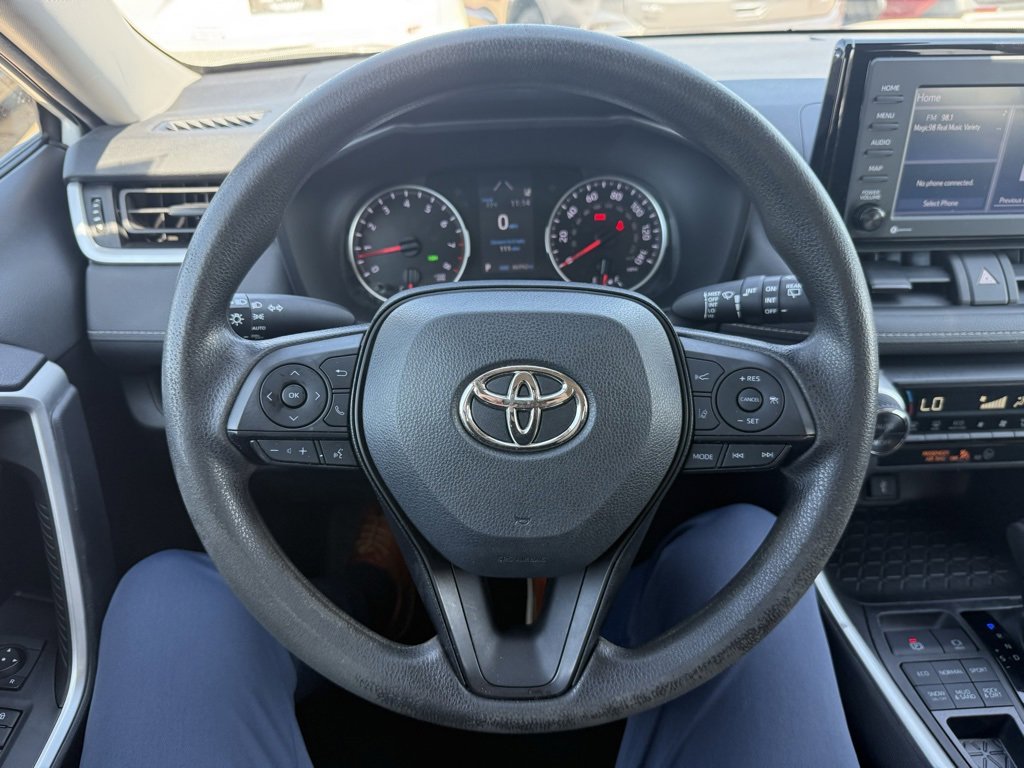 Used 2022 Toyota RAV4 XLE image 21
