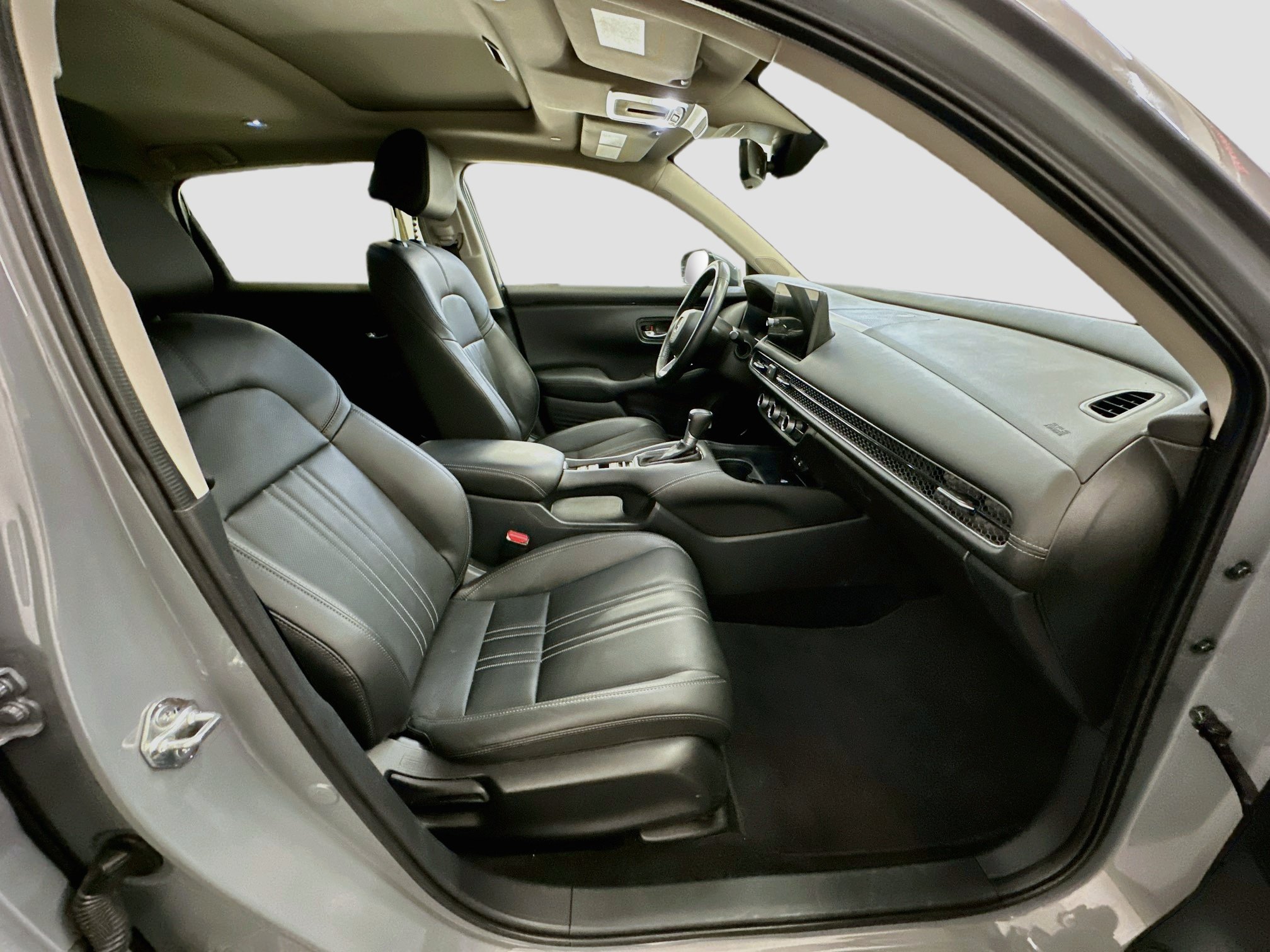 Used 2026 Honda HR-V EX-L image 32