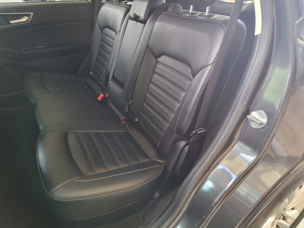 Used 2020 Ford Edge SEL image 26