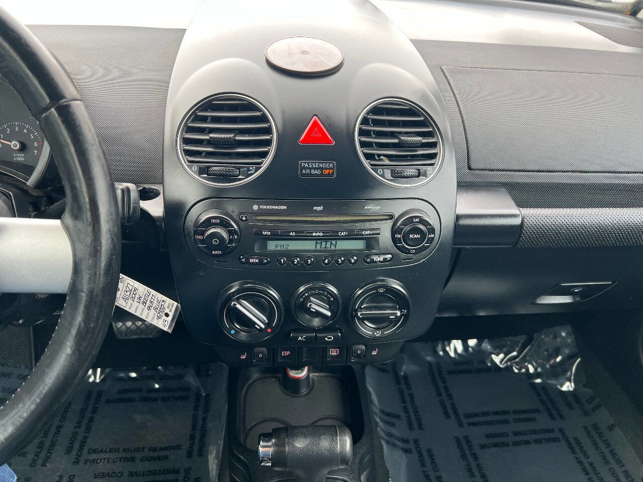 Used 2009 Volkswagen Beetle S image 31