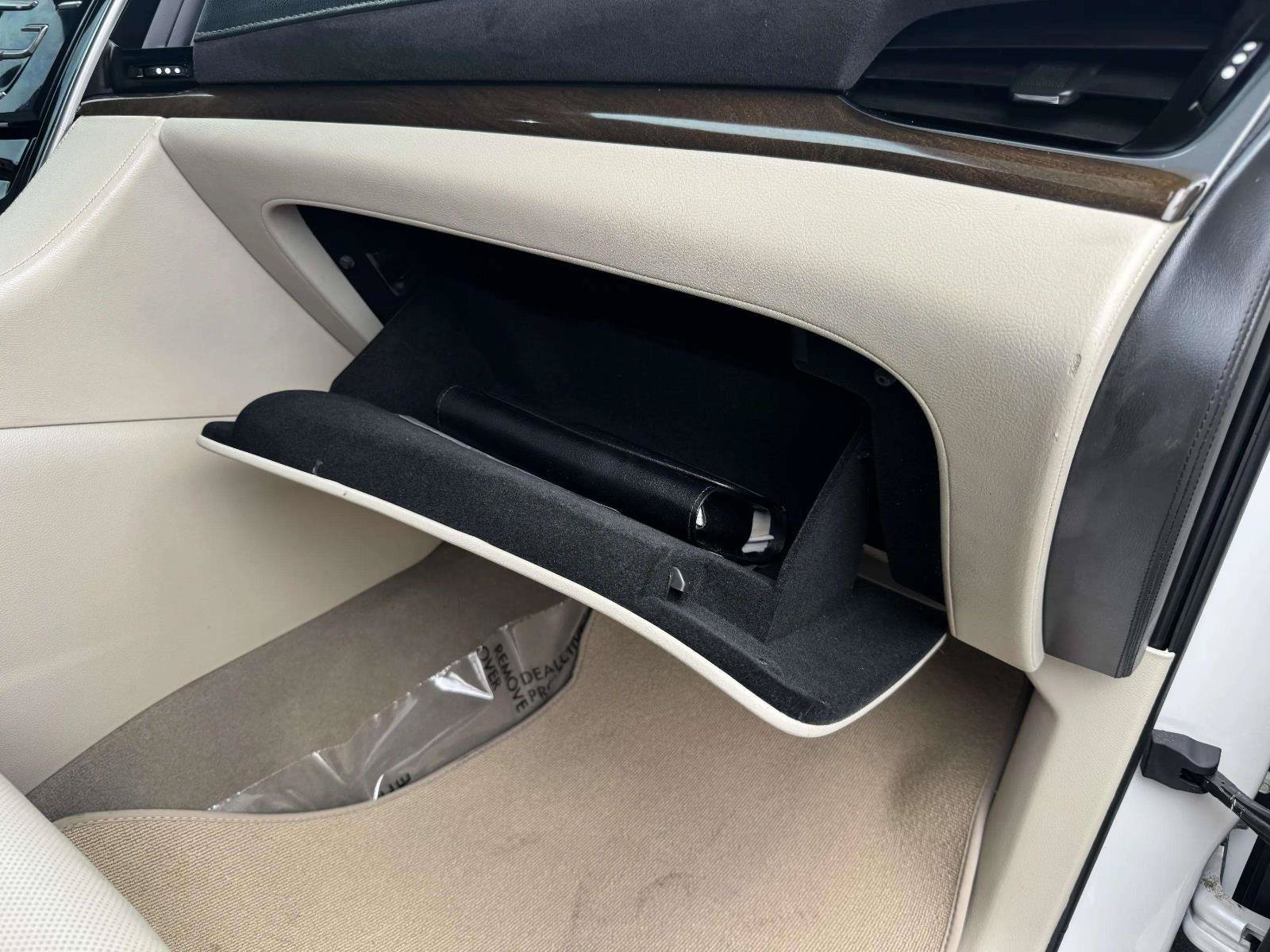 Used 2020 Cadillac Escalade Premium Luxury AWD/4WD image 59