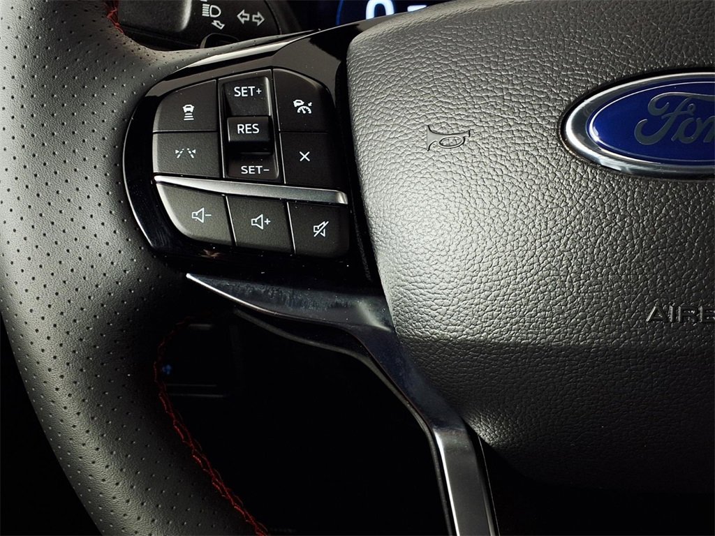 Used 2025 Ford Explorer ST image 21