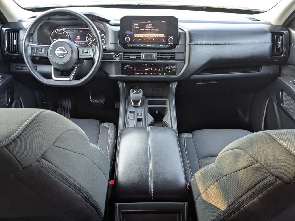 Used 2024 Nissan Pathfinder S FWD image 25