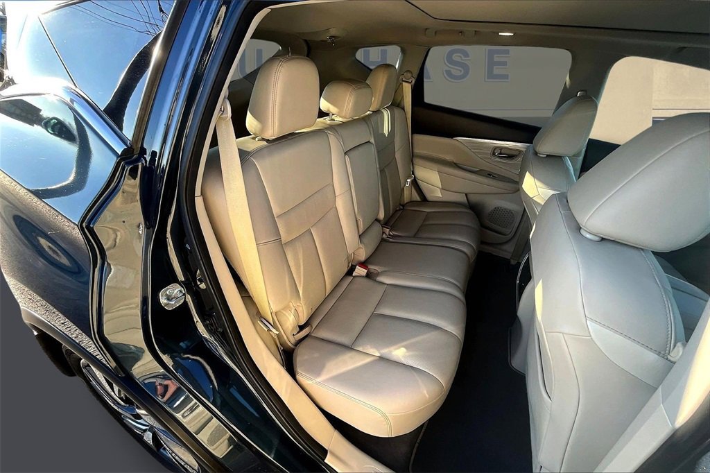 Used 2018 Nissan Murano Platinum image 24
