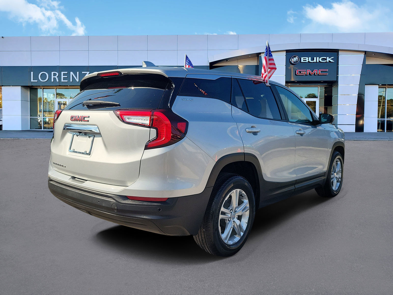 Used 2022 GMC Terrain SLE image 5