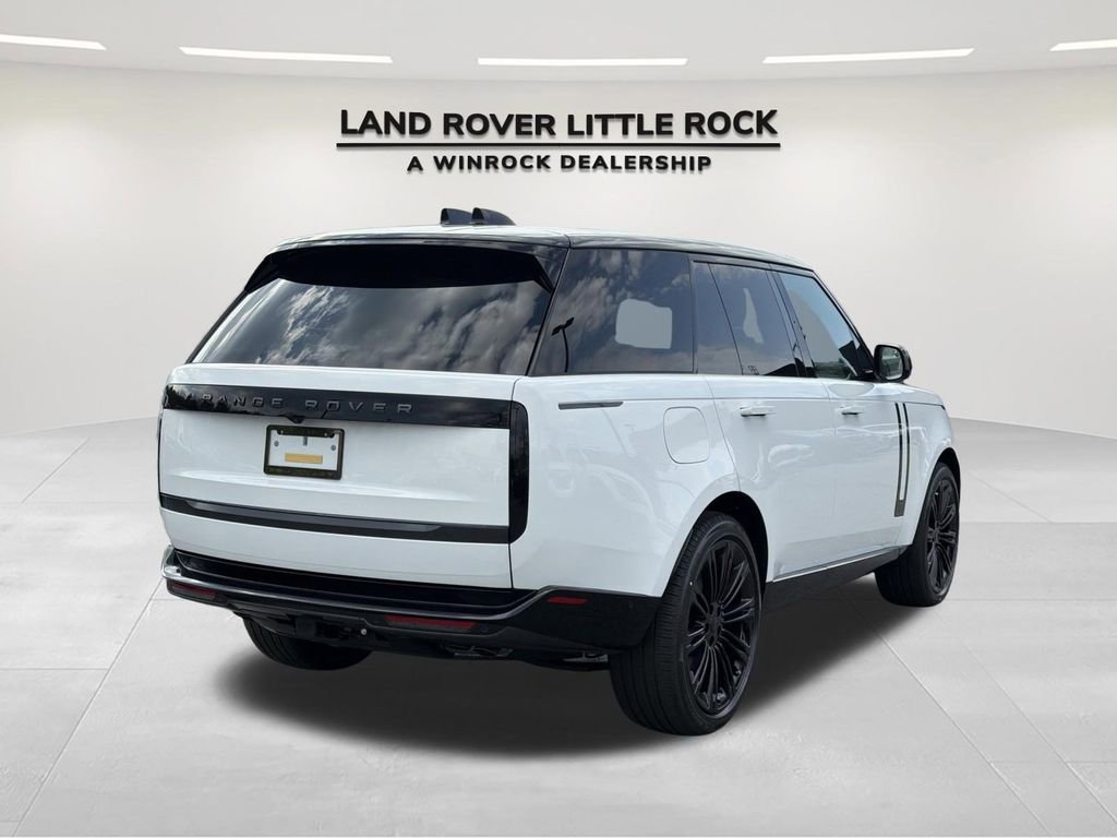 New 2026 Land Rover Range Rover SE image 2