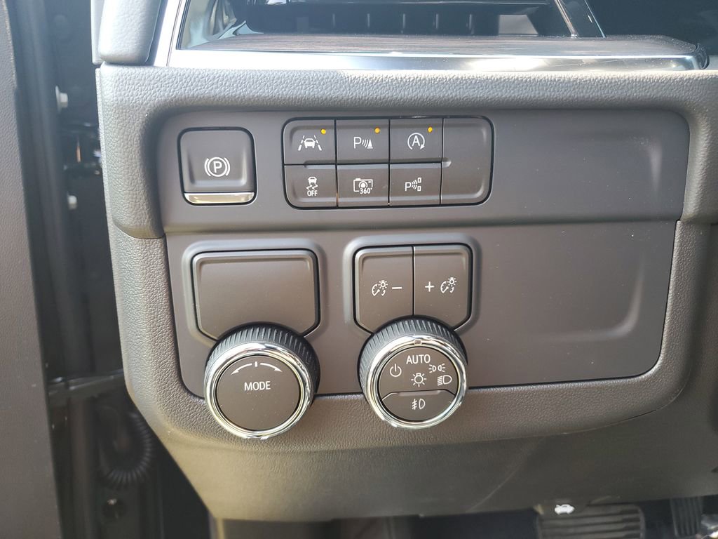 New 2026 Chevrolet Suburban LT w/ Comfort Package image 25