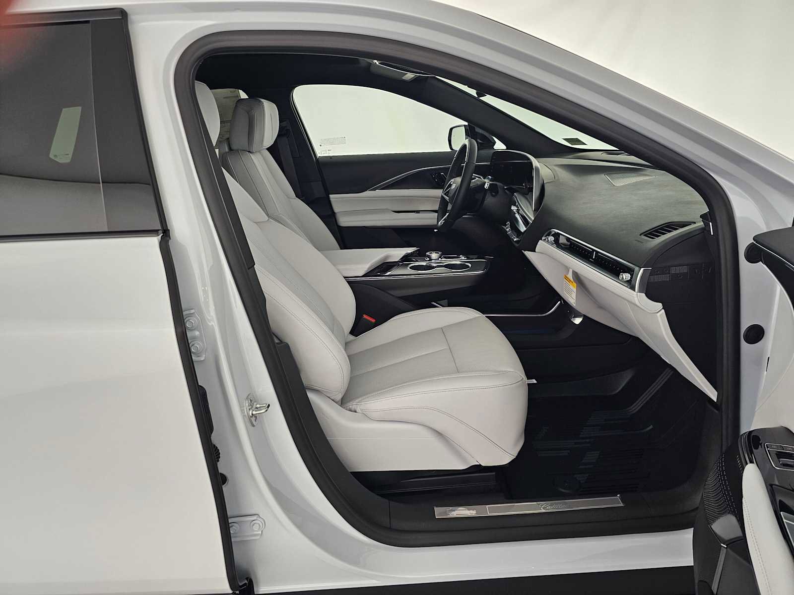 New 2026 Cadillac Lyriq Sport image 10