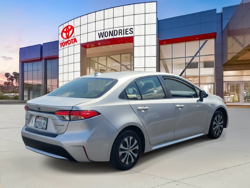 Used 2022 Toyota Corolla LE w/ Carpet Mat Package (TMS) FWD image 5