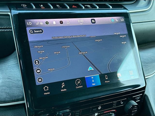 Used 2024 Jeep Grand Cherokee Limited AWD/4WD image 13