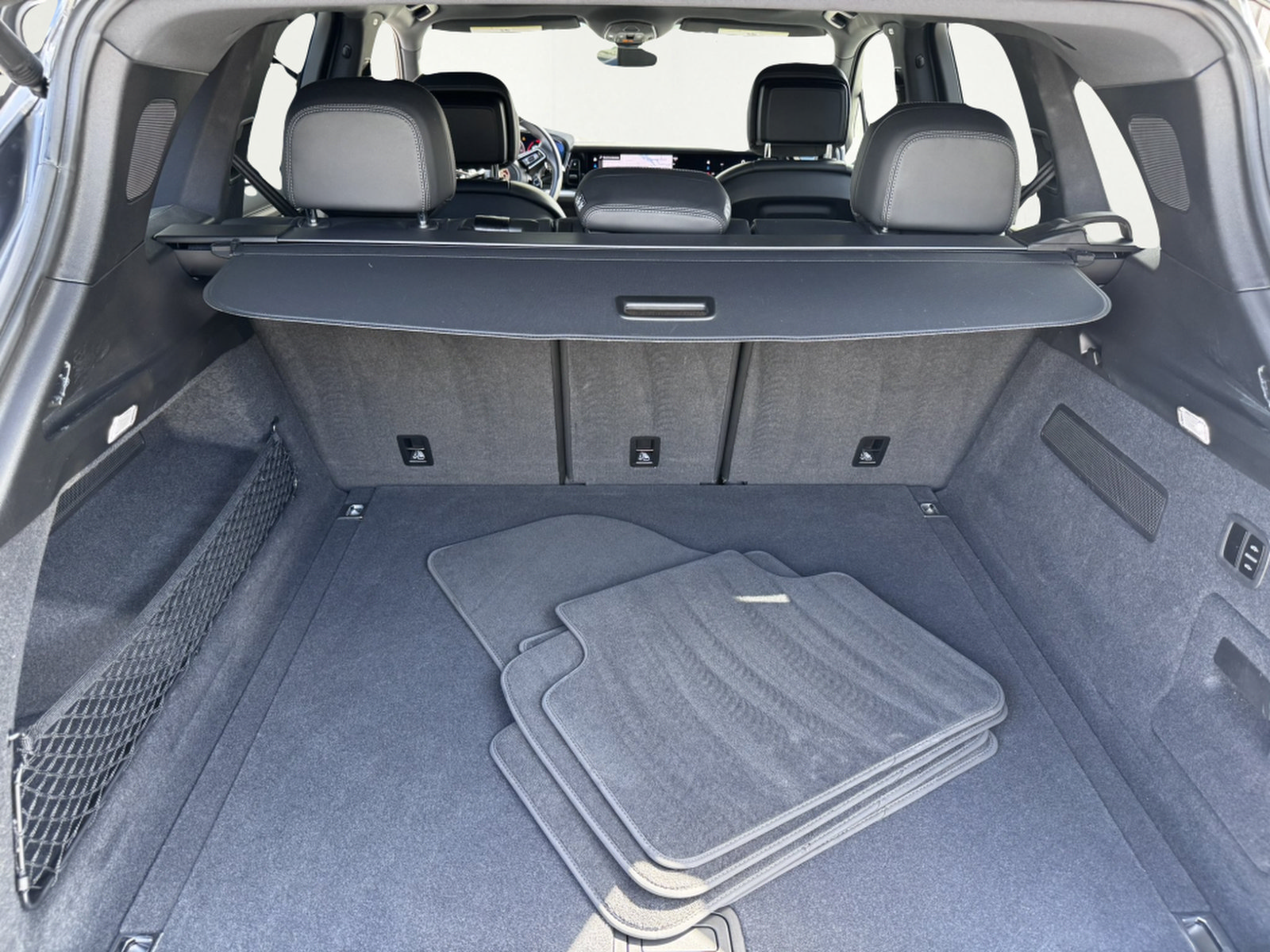 Certified 2024 Porsche Cayenne S AWD/4WD image 28