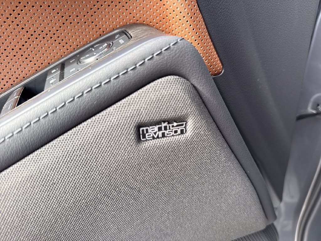 Used 2024 Lexus GX 550 w/ Cold Area Package AWD/4WD image 13
