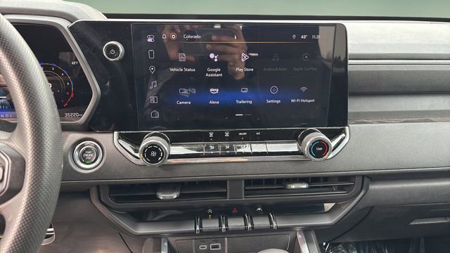 Used 2024 Chevrolet Colorado Trail Boss w/ Technology Package image 25
