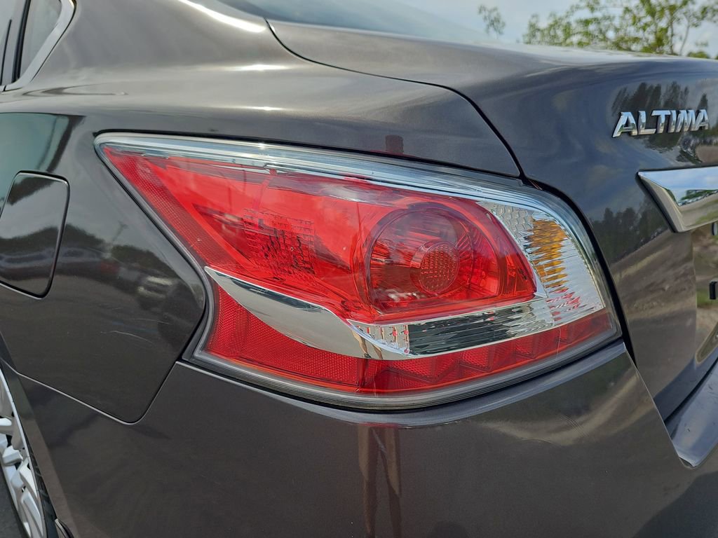 Used 2015 Nissan Altima 2.5 S w/ Power Driver Seat Package image 34