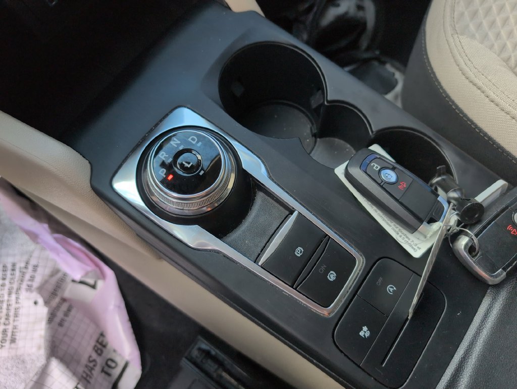 Used 2020 Ford Escape SE FWD image 28