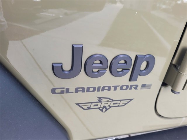 New 2025 Jeep Gladiator Sport image 4