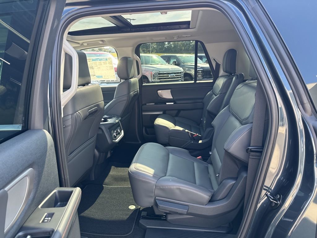 New 2025 Ford Expedition Max Active image 13