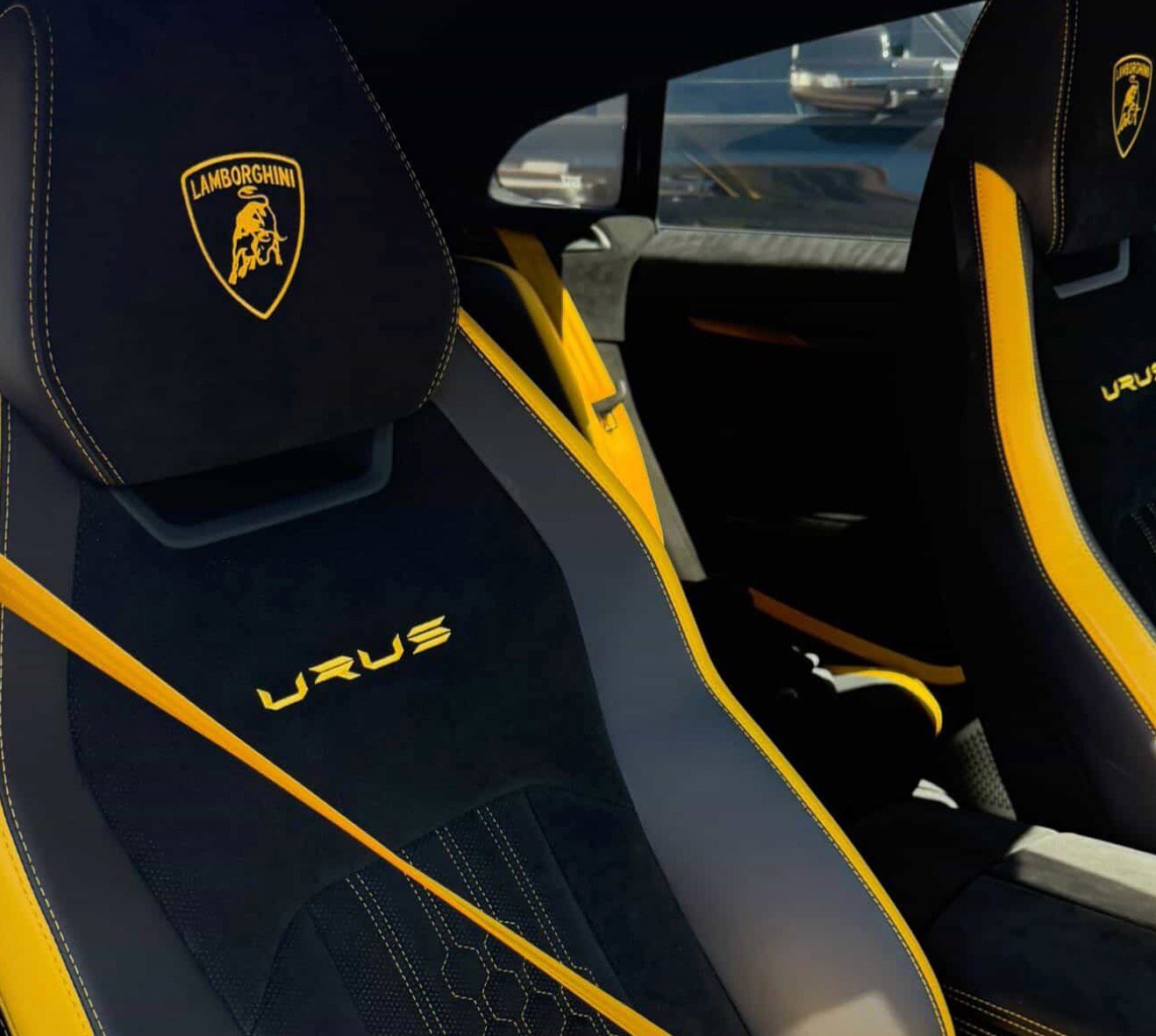 Used 2023 Lamborghini Urus Performante image 3