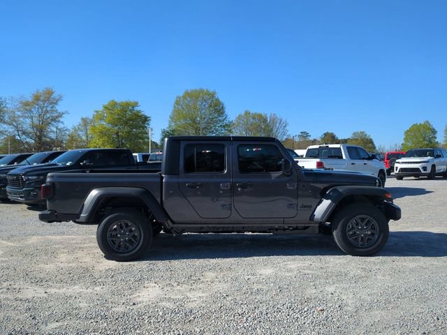 New 2026 Jeep Gladiator Sport AWD/4WD image 6