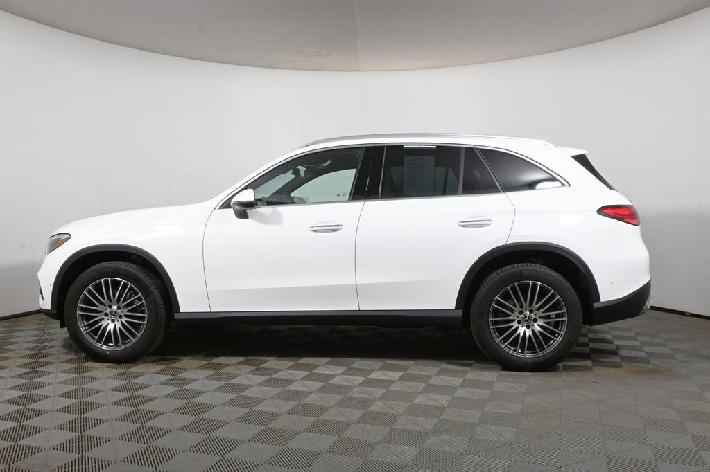 Certified 2026 Mercedes-Benz GLC 300 4MATIC image 2