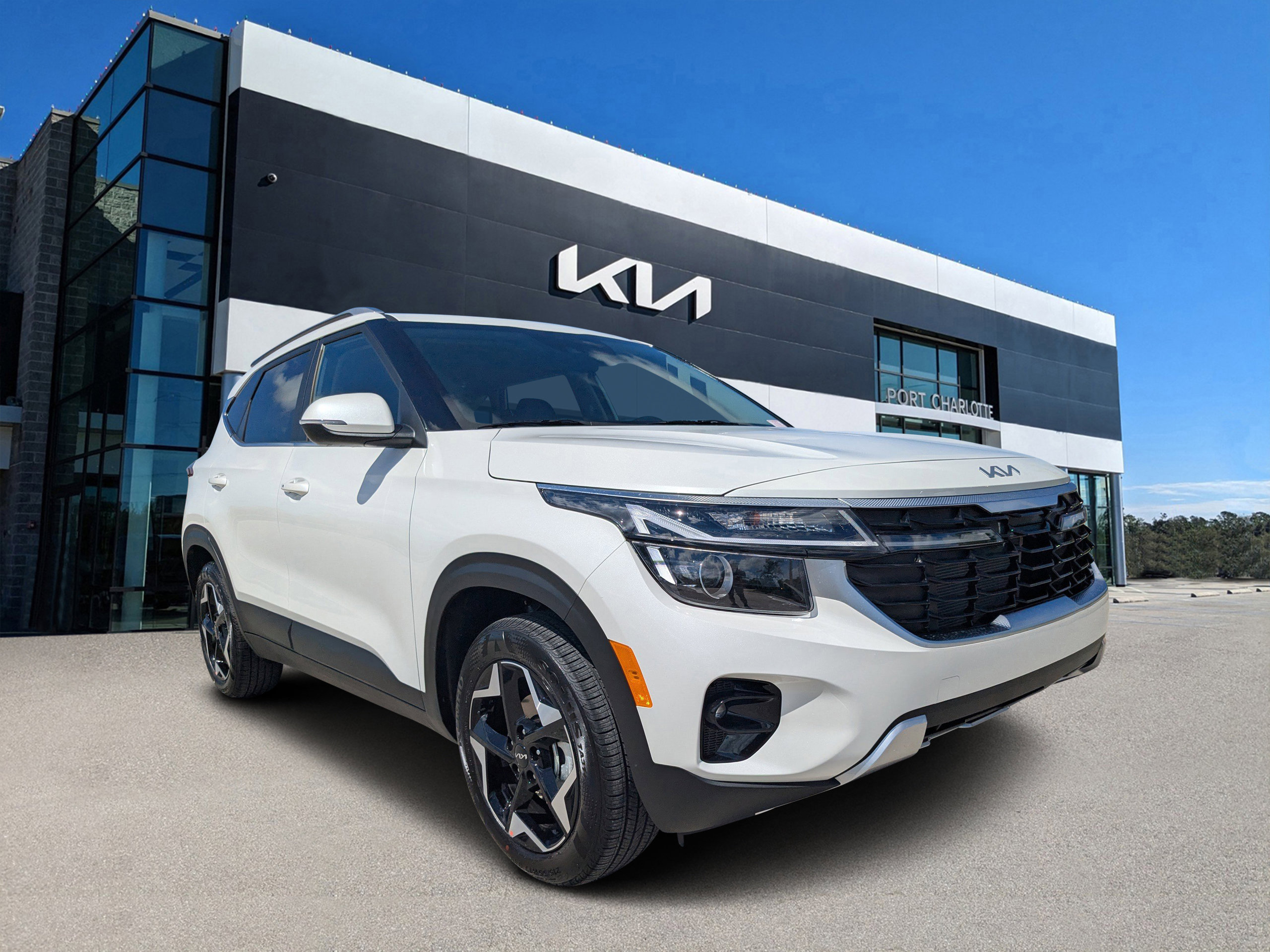 Used 2026 Kia Seltos EX image 1