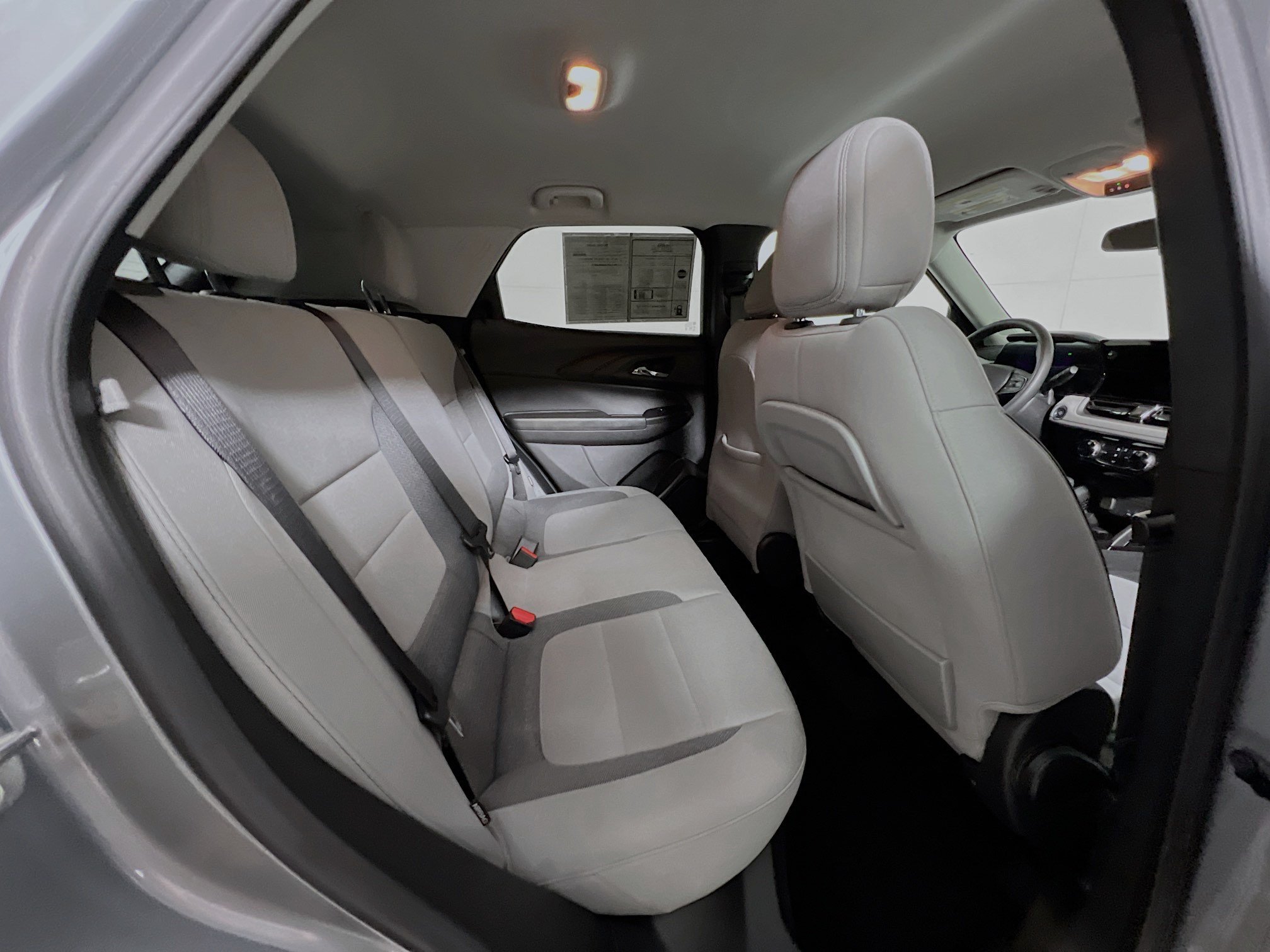 Used 2024 Chevrolet TrailBlazer LT FWD image 33