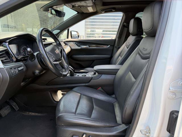 Used 2022 Cadillac XT5 Premium Luxury w/ Technology Package AWD/4WD image 20