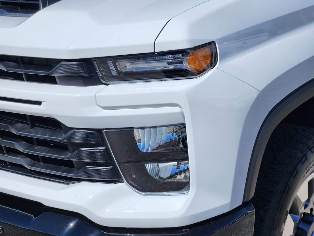Certified 2025 Chevrolet Silverado 2500 Custom w/ Custom Value Package image 8