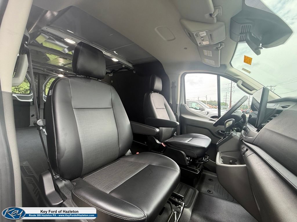 Used 2025 Ford Transit 150 Low Roof AWD w/ Load Area Protection Package image 31