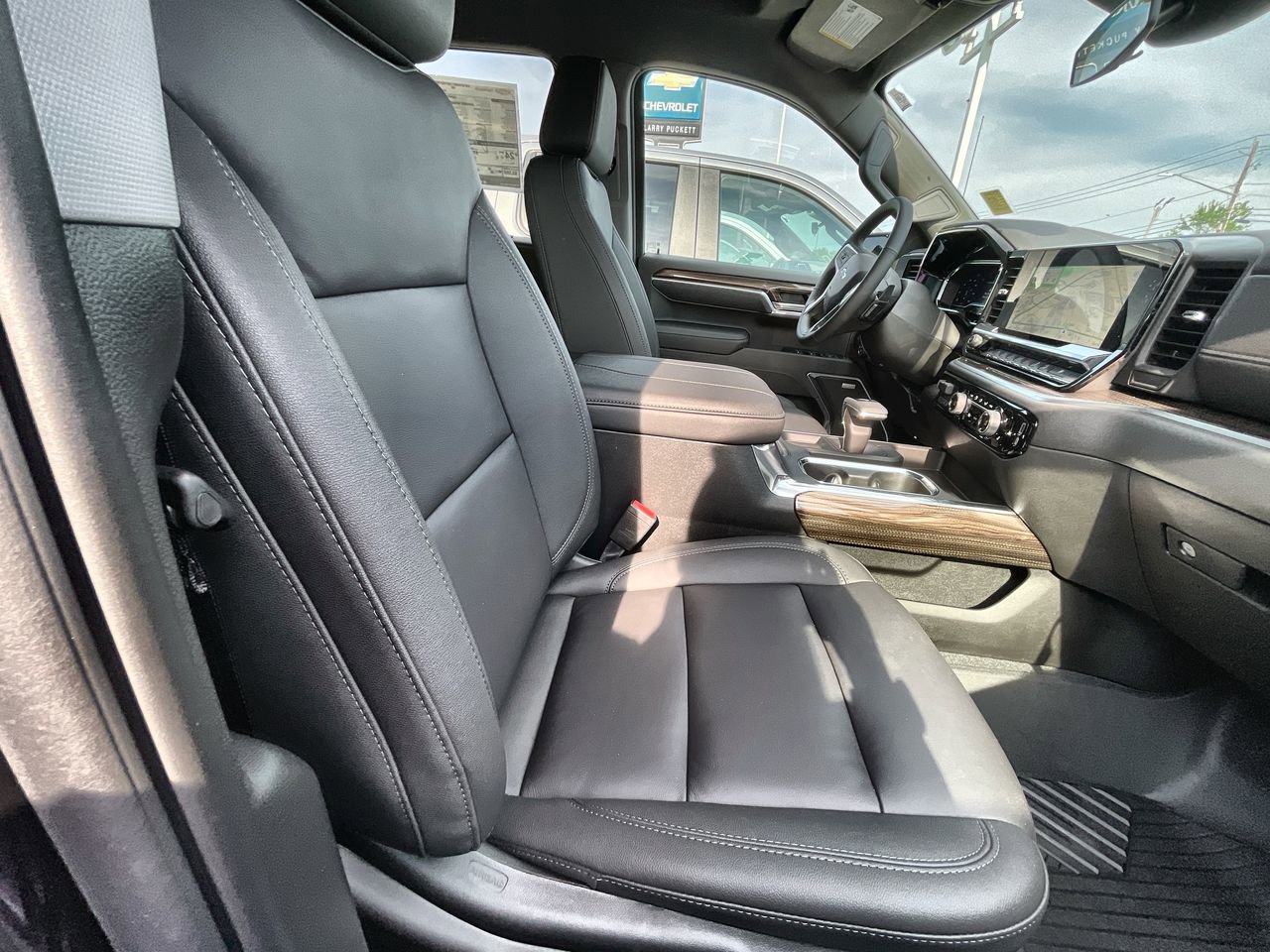 New 2025 Chevrolet Silverado 1500 RST AWD/4WD image 28