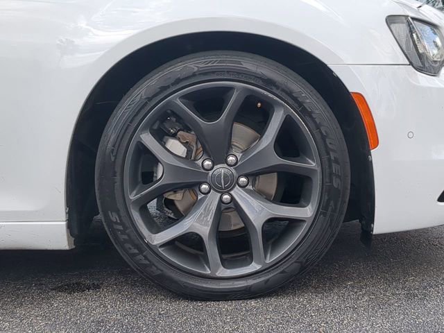 Used 2021 Chrysler 300 S image 11