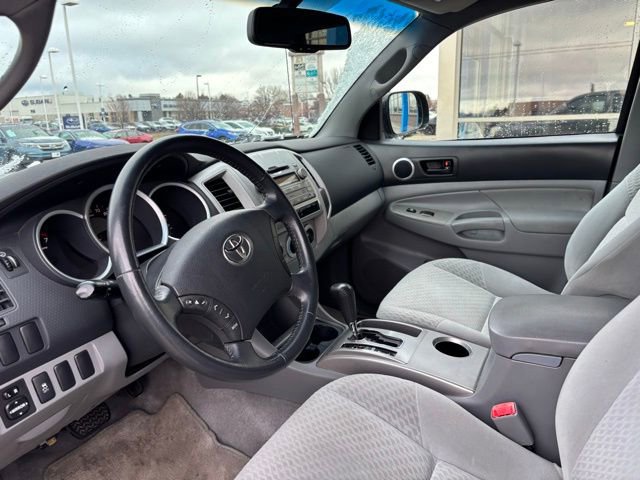 Used 2011 Toyota Tacoma PreRunner w/ SR5 Pkg #2 image 10