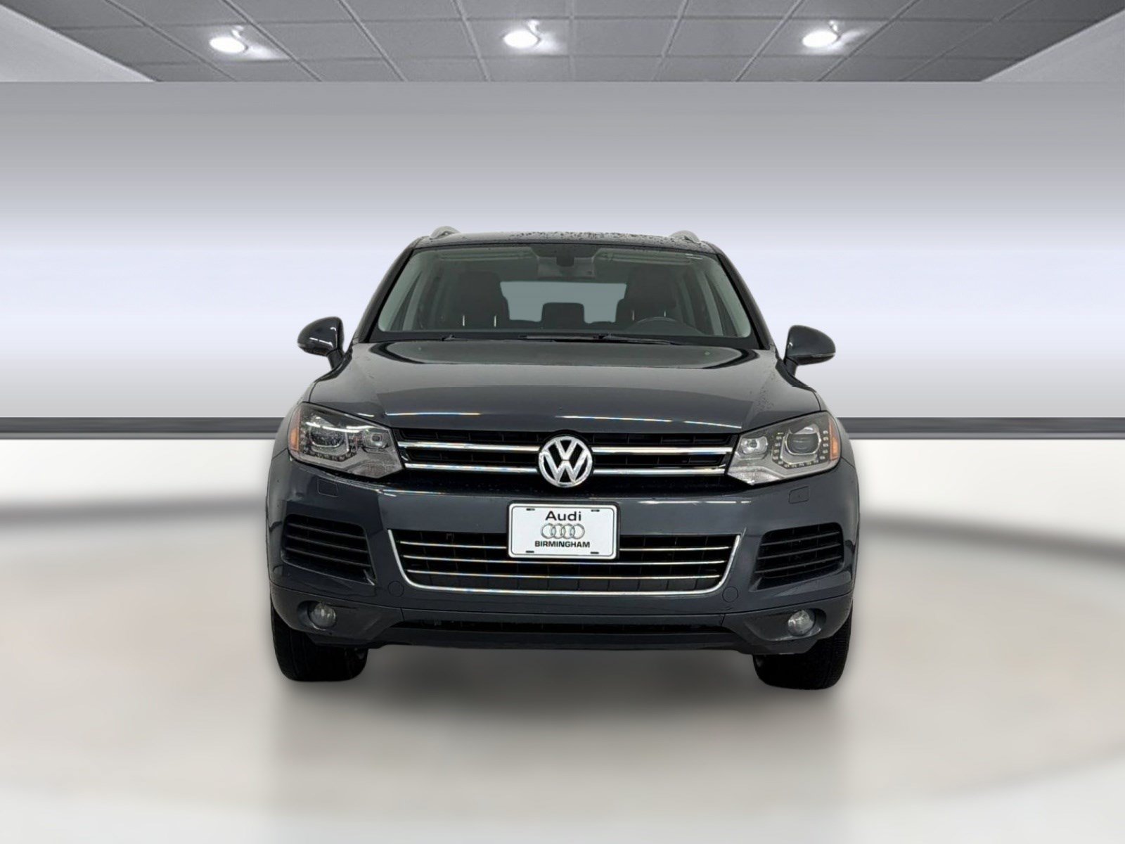 Used 2014 Volkswagen Touareg Sport AWD/4WD image 6