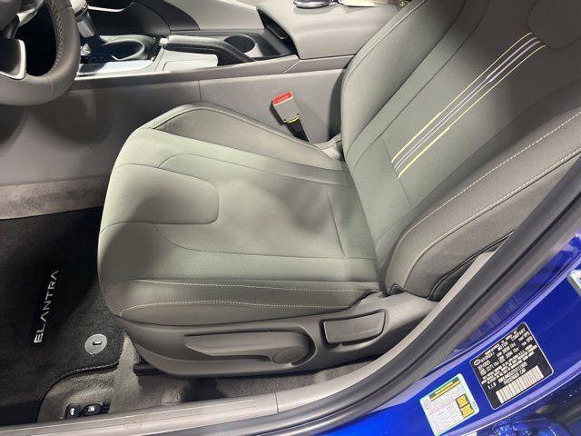 New 2026 Hyundai Elantra Sport image 7
