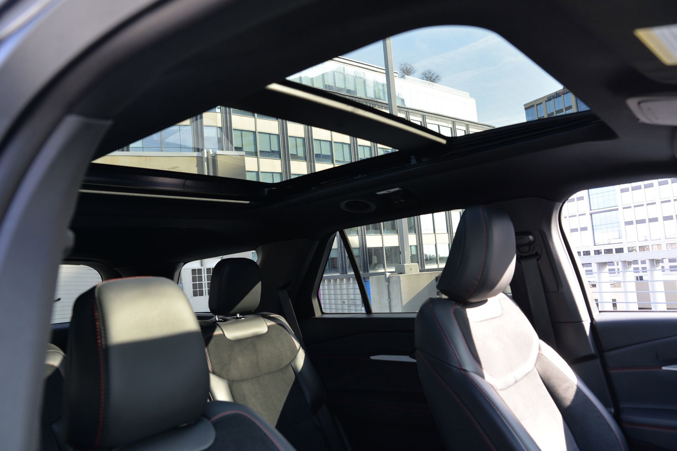 Used 2025 Ford Explorer ST w/ Sun And Sound Package image 12