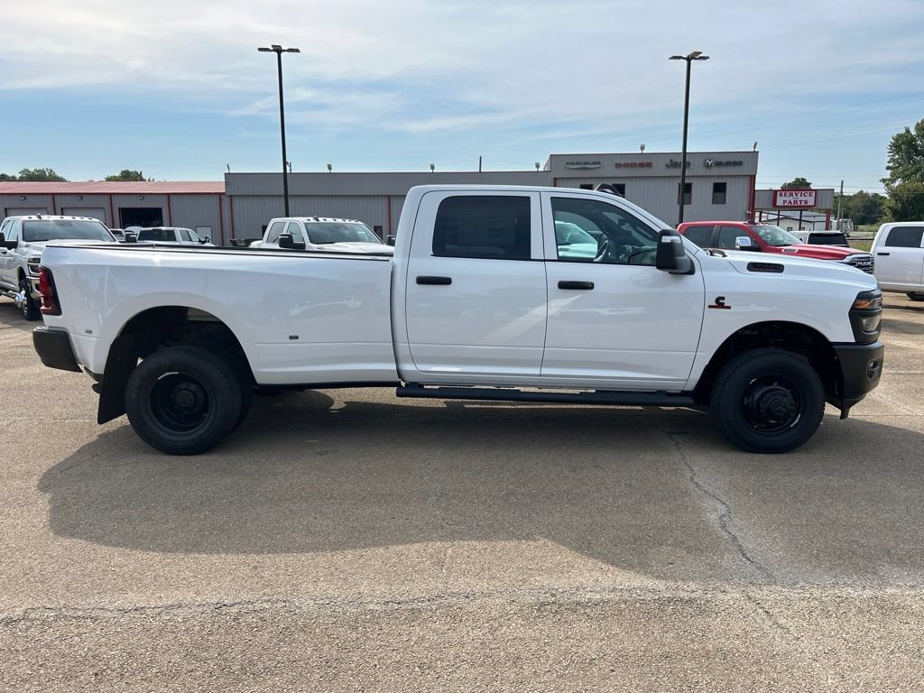 New 2027 RAM 3500 Tradesman AWD/4WD image 6