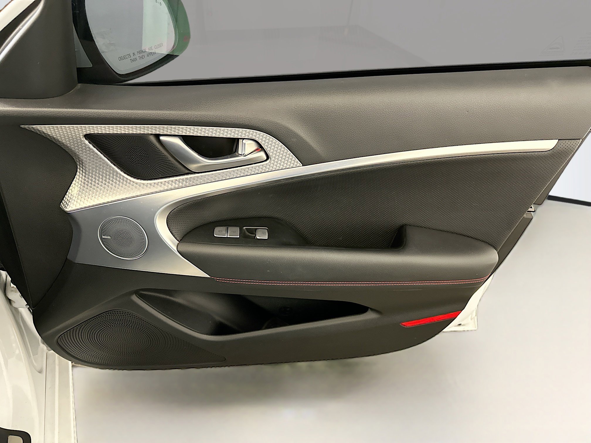 Used 2023 Genesis G70 2.0T w/ Sport Prestige Package image 34