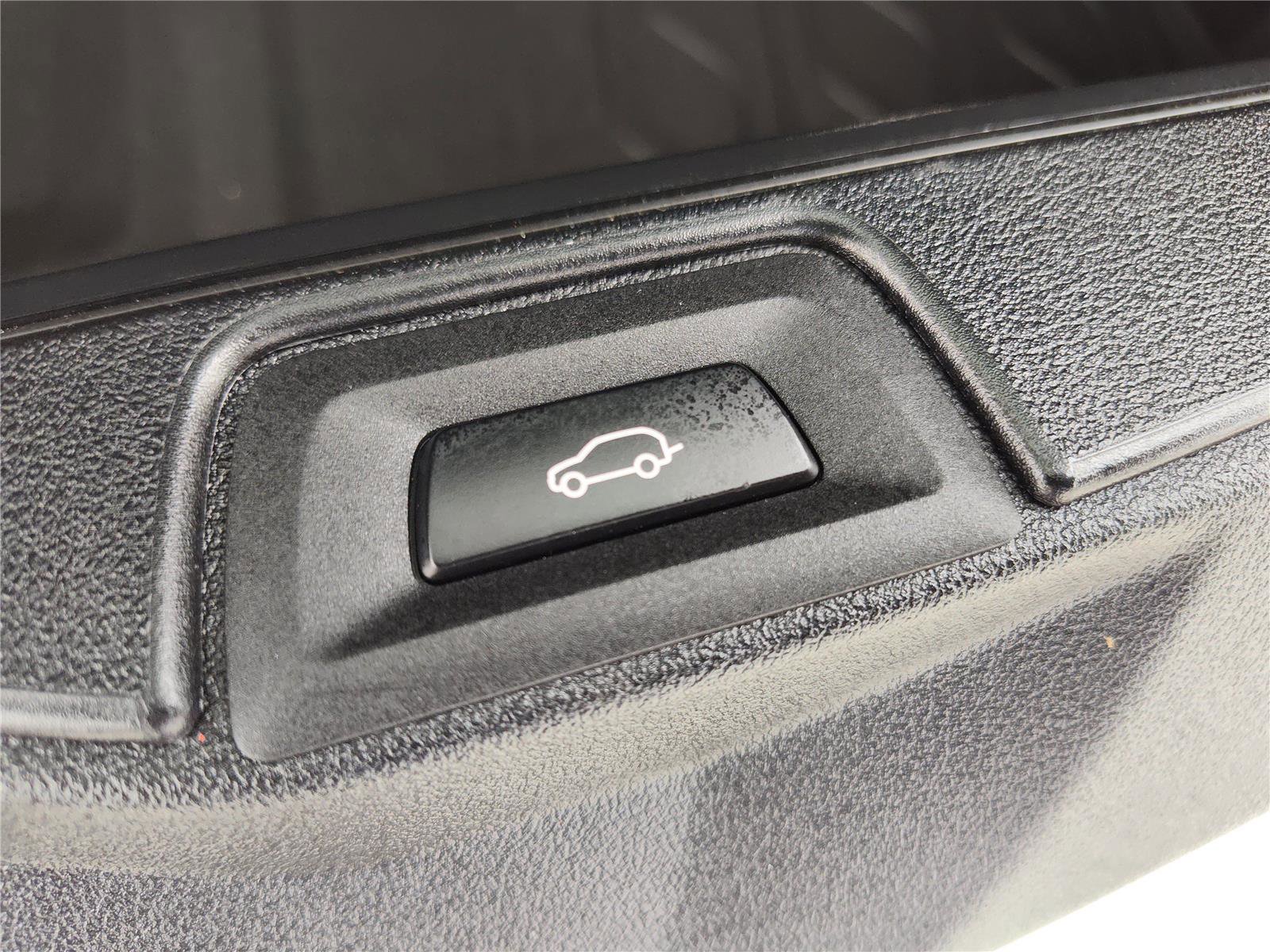 Certified 2025 BMW X5 sDrive40i w/ Premium Package RWD image 8