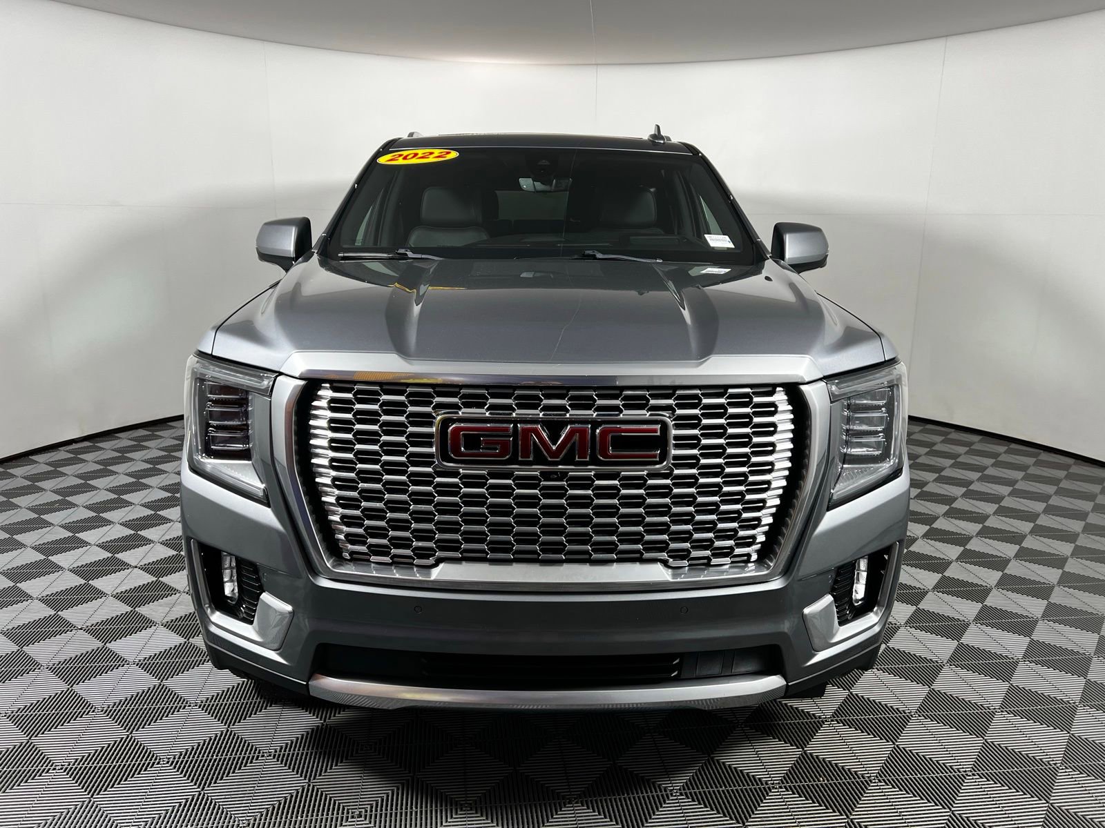 Used 2022 GMC Yukon Denali w/ Denali Ultimate Package image 2