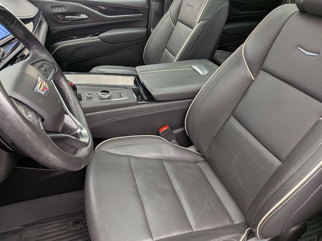 Certified 2024 Cadillac Escalade Sport w/ LPO, ONYX Package AWD/4WD image 20