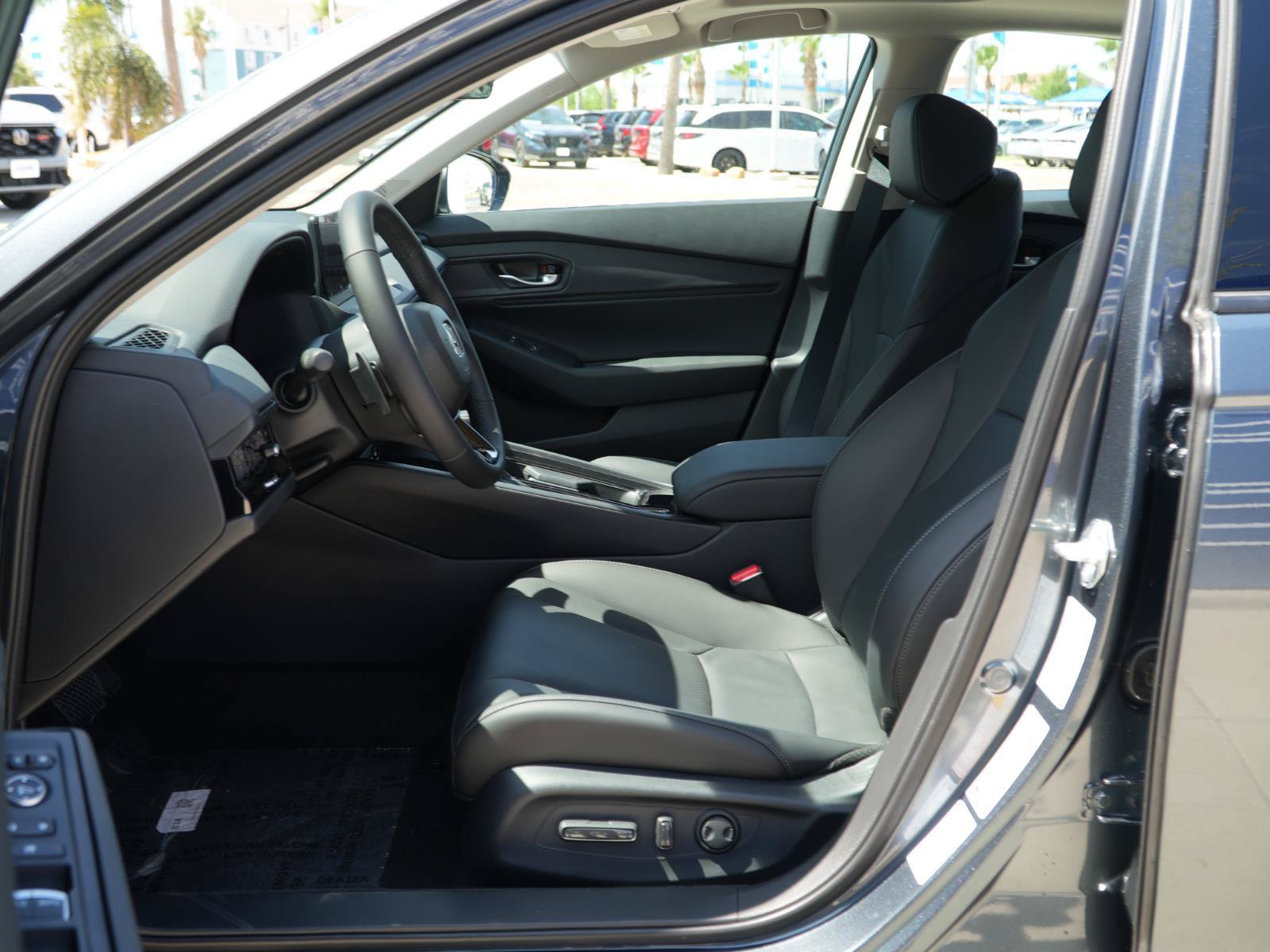 Used 2026 Honda Accord EX-L image 16
