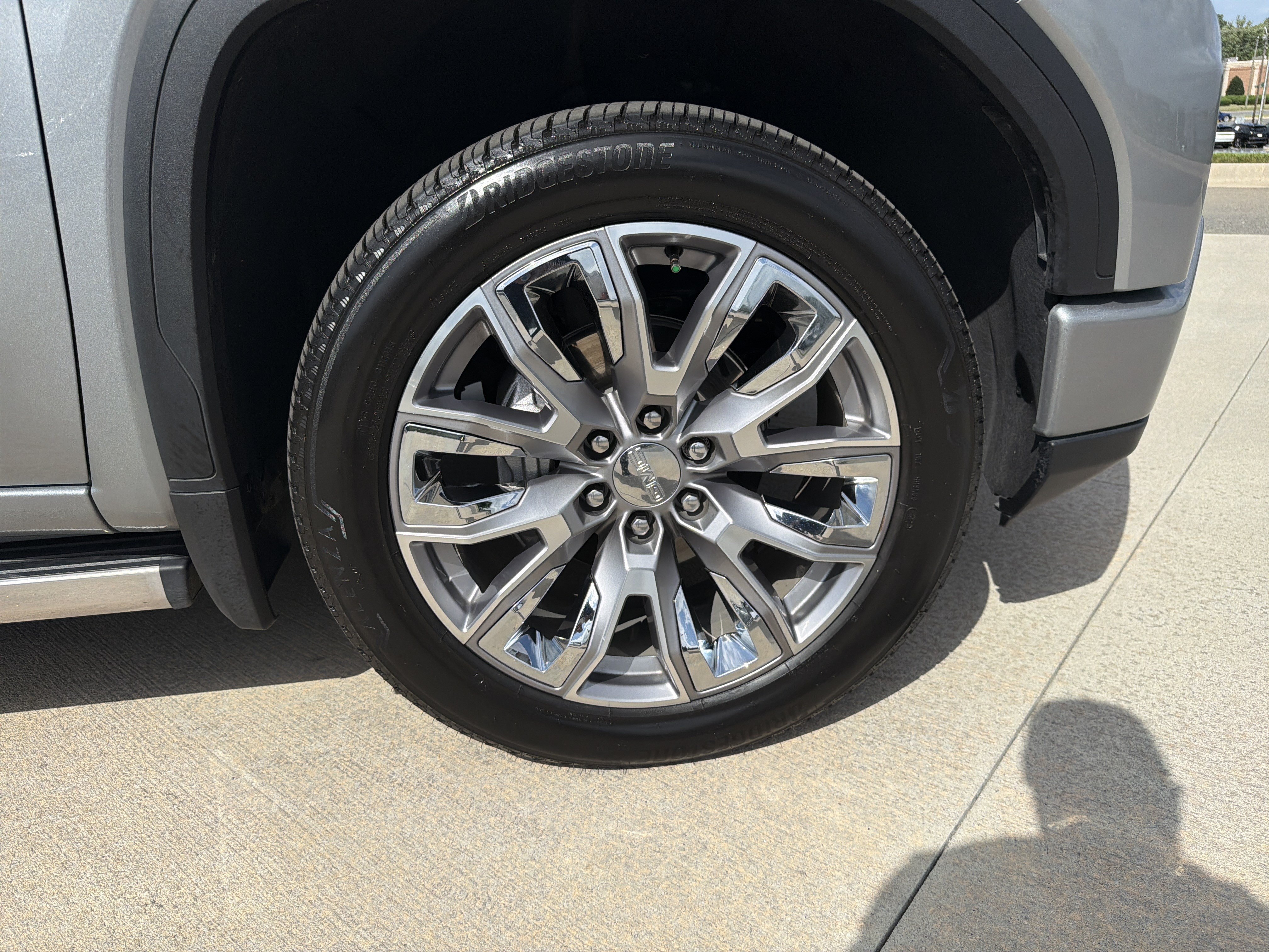Used 2025 GMC Sierra 1500 Denali AWD/4WD image 13