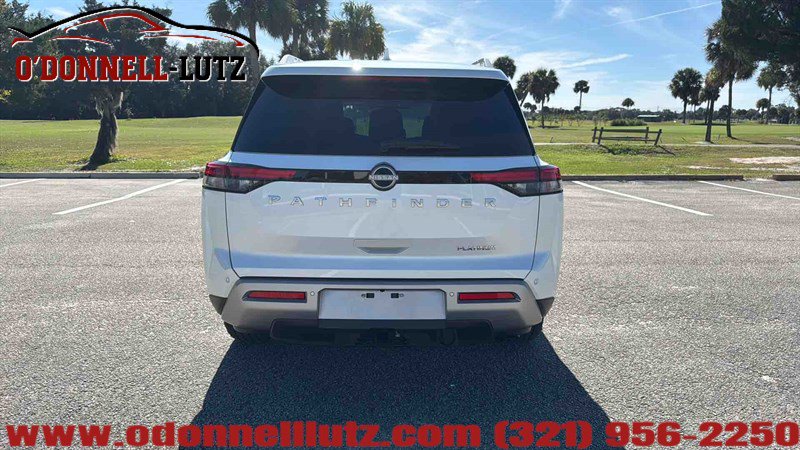 Used 2025 Nissan Pathfinder Platinum image 9